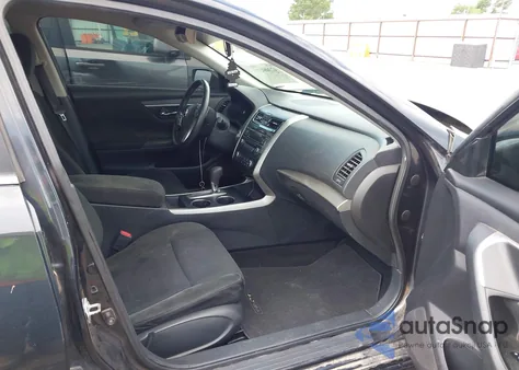 2015 Nissan Altima 2.5 S из США, поврежденный, VIN 1N4AL3AP2FN376922